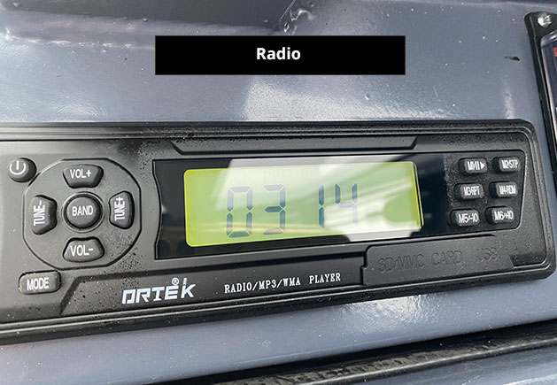 Toyo 826-III Radio